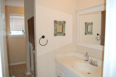 Castell Cabin - Bathroom